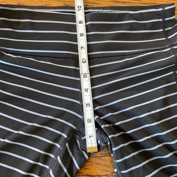 ATHLETA BLACK AND GRAY Chaturanga Leggings SZ S - Picture 4 of 8